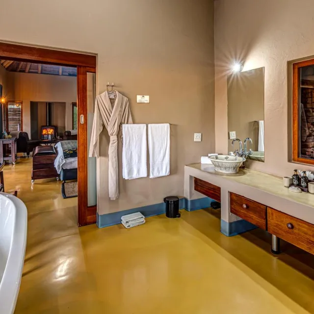 جناح بمسبح خاص، Etali Safari Lodge 7/8