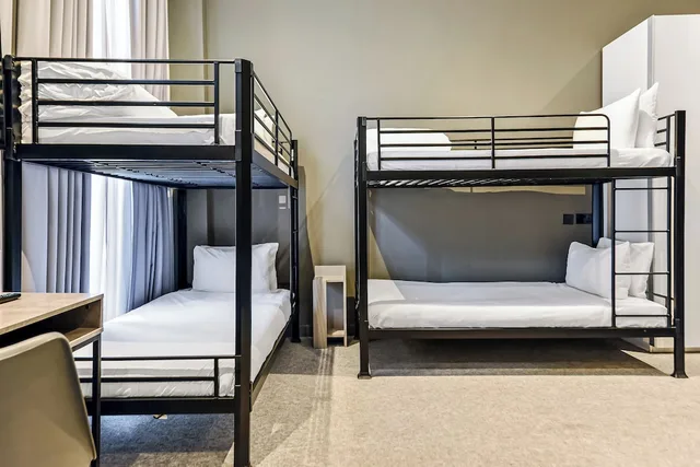 غرفة سوبيريور رباعية بأسرّة بطابقين، Heeton Concept Hotel - Kensington London 2/6