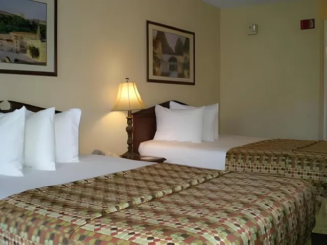غرفة بسريرين مزدوجين للمدخنين، Quality Inn Oak Ridge - Knoxville West 6/7