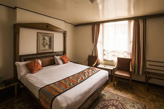 Club, Double Bed, Central Hill Resort Gangtok 5/6