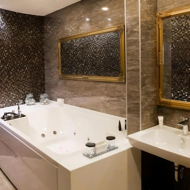 جناح سوبيريور بسرير كينج، Malak Regency Hotel 7/7