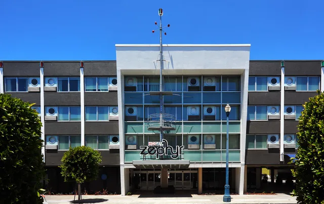 غرفة ديلوكس بإطلالة، Hotel Zephyr 1/1