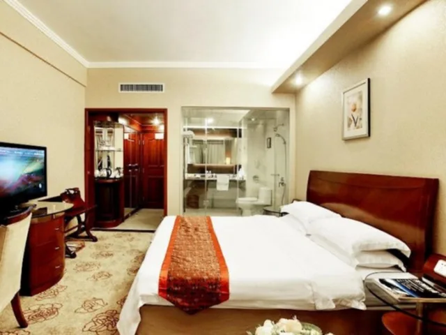 غرفة ديلوكس بسرير كينج وسرير كوين، Hongfeng Hotel 1/2