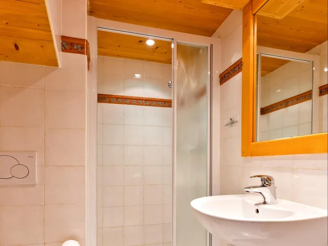 غرفة قياسية بسرير مزدوج، Hotel La Croix Saint Maurice 5/6