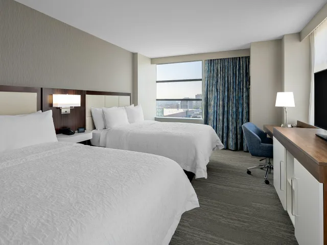 غرفة بسريرين كوين، Hampton Inn Chicago Mccormick Place Il 2/3