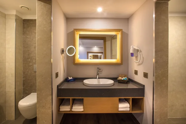 جناح بإطلالة على البحر مع أريكة، Korumar Ephesus Beach and Spa Resort 10/10