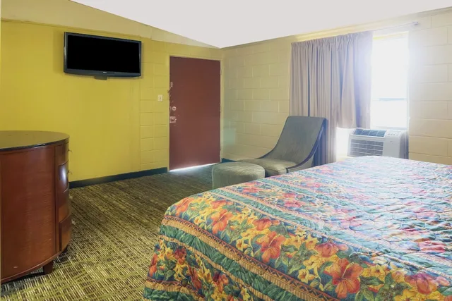 غرفة بسرير كينج، Bama Motel Mobile I-65 & US-90 5/7