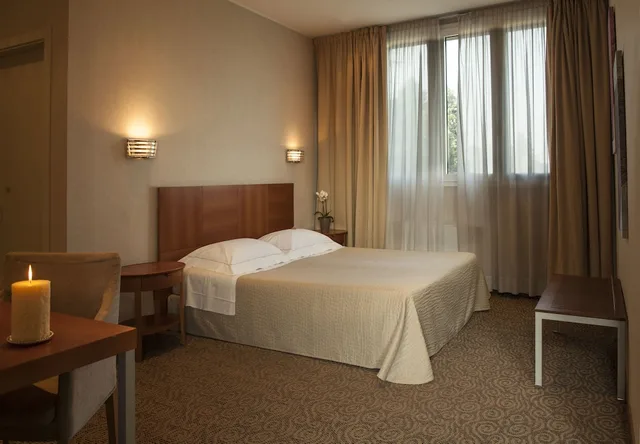 غرفة قياسية بسرير كينج، Hotel Cora 4/8