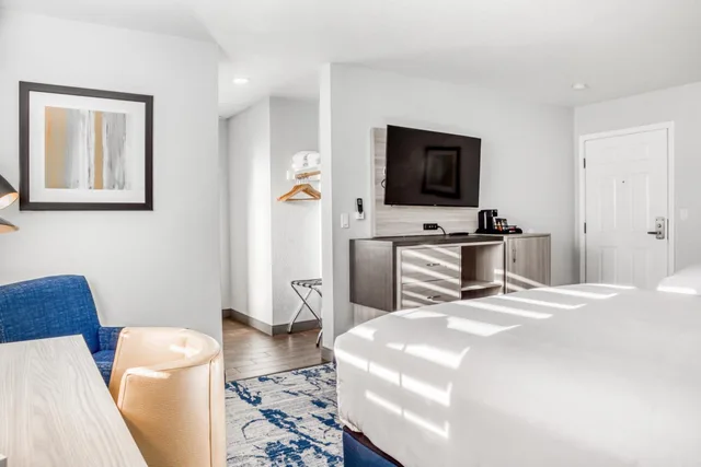 غرفة بسريرين كوين، Creekside Inn Downtown 1/1