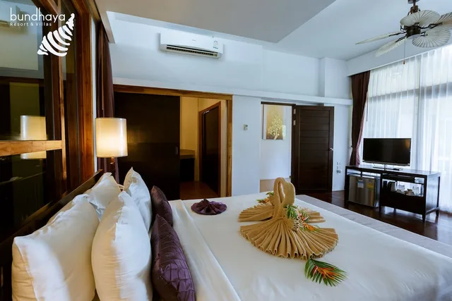 جناح عائلي بسرير كينج بإطلالة على البحر بغرفتي نوم، Bundhaya Villas Koh Lipe 1/4