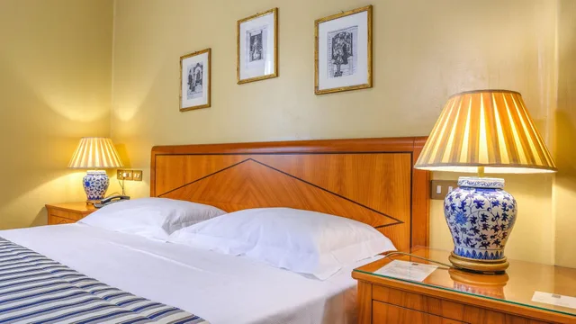 غرفة مفردة بسرير مزدوج، Albergo Reggio 6/10