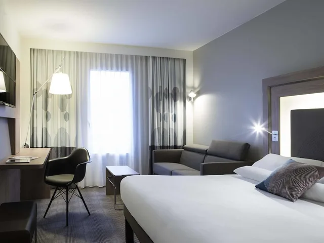 غرفة سوبيريور بسرير كوين مع أريكة، NOVOTEL CHATEAU DE VERSAILLES 2/8