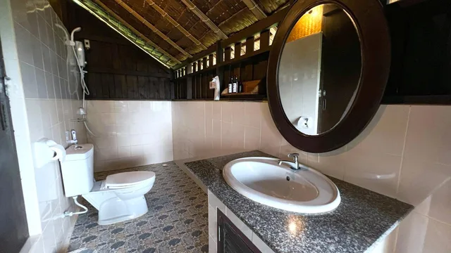 Bungalow, Sea View, with Fan، Phi Phi Relax Beach Resort 6/10