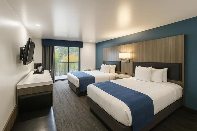 غرفة بسرير مزدوج بشرفة، Oyster Bay Inn & Suites 2/5