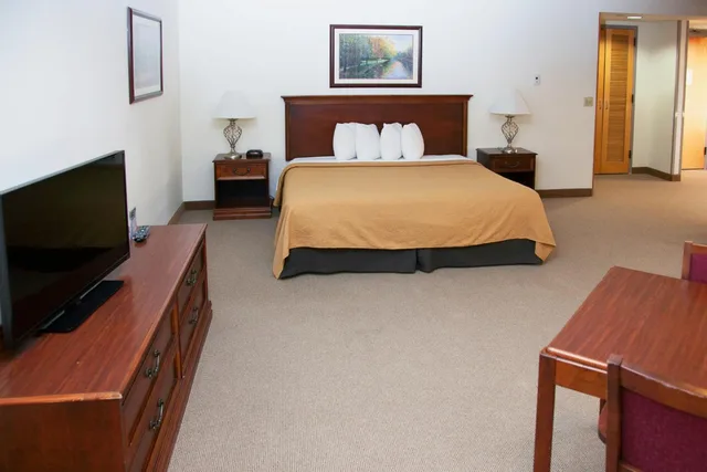 جناح جونيور بسرير كينج، Alex Hotel and Suites Anchorage Airport 2/7