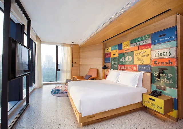 غرفة بريميوم بسرير كينج بإطلالة على المتنزه، HOTEL INDIGO KAOHSIUNG CENTRAL PARK 1/10