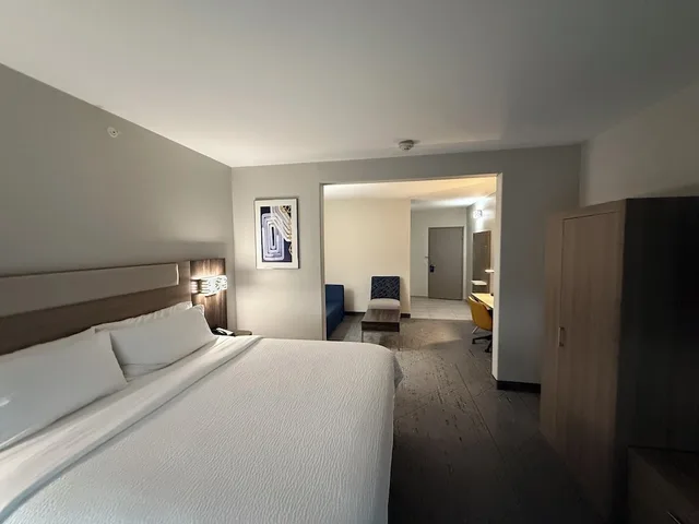 غرفة قياسية بسرير كوين، Holiday Inn Express Hotel Suites Marble Falls 1/4