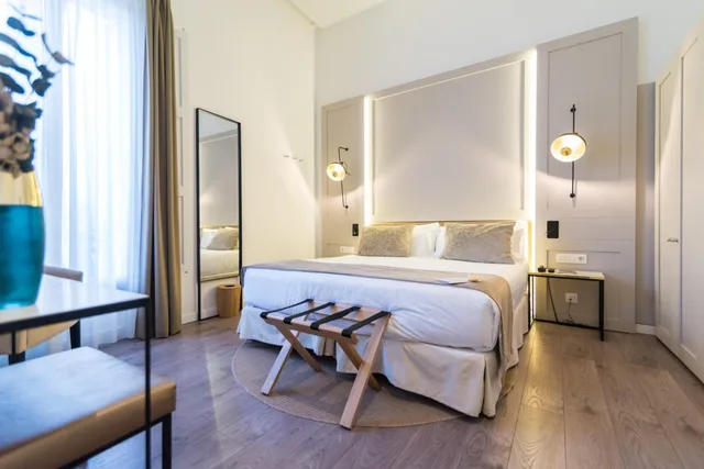 غرفة بسرير مزدوج بشرفة، ICON Roseto by Petit Palace 5/10