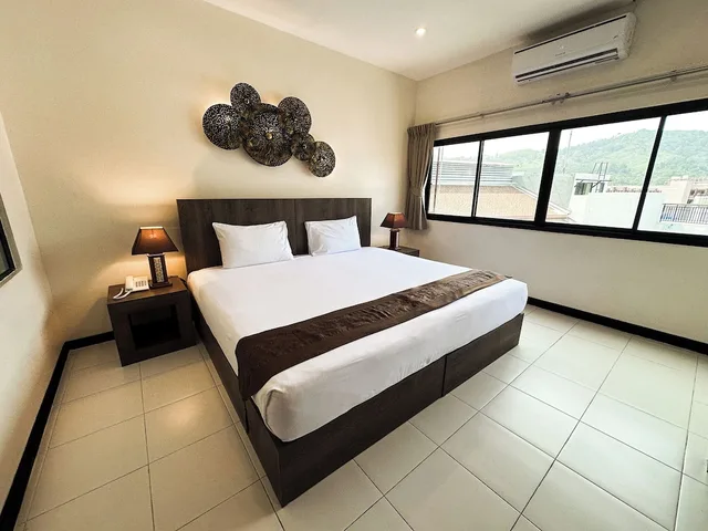 Standard Room, YouDee Hotel Patong 1/6