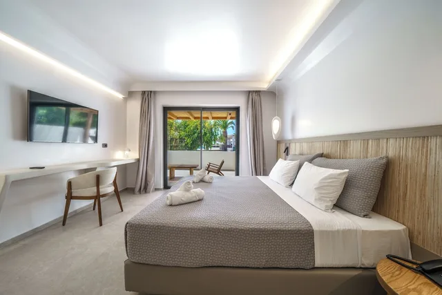 Aegean, Junior Suite, Garden View, Terrace، Kavuras Village Hotel & Suites 3/10