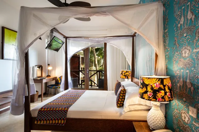 Z, Queen Bed, Partial Garden View، Z Hotel & Z2 Hotel 1/2