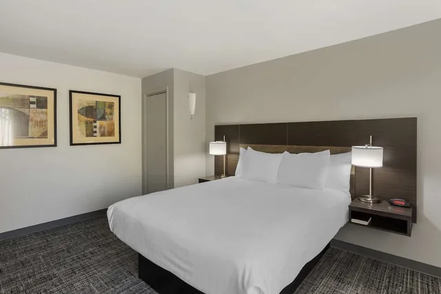 Standard, Queen Bed, Best Western Dubois Hotel 3/5
