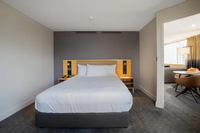 Executive, Double Bed, Darling Harbour View، Novotel Sydney On Darling Harbour 1/3