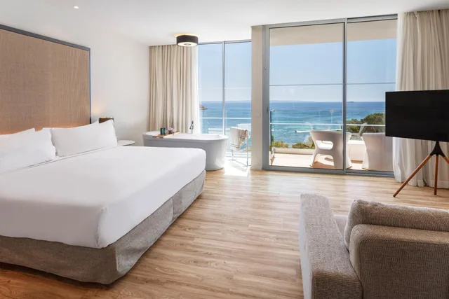 2 Bedrooms, the Level, Suite، Melia South Beach 4/10