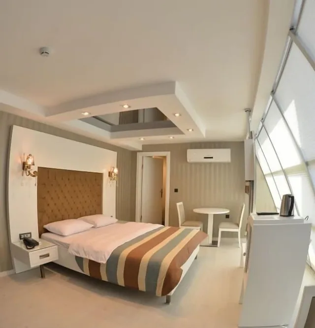 غرفة ديلوكس بسرير كوين بشرفة، Sahin Hotel 2 1/3