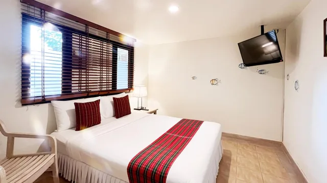 غرفة ديلوكس بسرير فردي بغرفتي نوم، Birds & Bees Resort 2/10