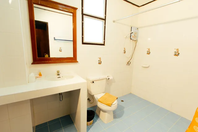 غرفة قياسية بسرير كينج، THIPURAI BEACH HOTEL ANNEX 6/6