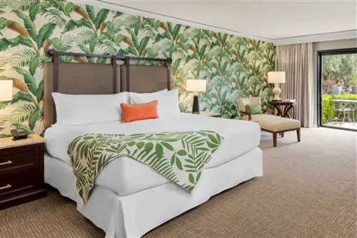 غرفة بسرير كينج، Tommy Bahama Miramonte Resort & Spa 1/1