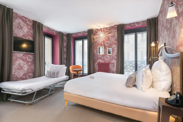 غرفة ثلاثية بسرير مزدوج وسرير فردي، Hotel Josephine & SPA by HappyCulture 5/8