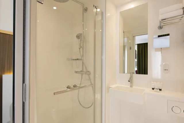 غرفة كلاسيكية بسرير مزدوج، Hotel Eiffel Turenne 2/3