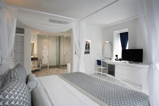 Deluxe, Double Bed, Lateral Side Sea View، Alley Prime Hotel 1/3