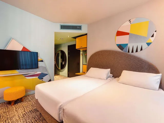 Family, King Bed, Ibis Styles Tbilisi Center 1/9