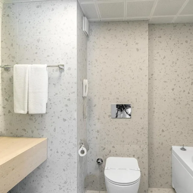 جناح ديلوكس بسرير كينج مع أريكة بجاكوزي، Best Western Plus Khan Hotel 6/7