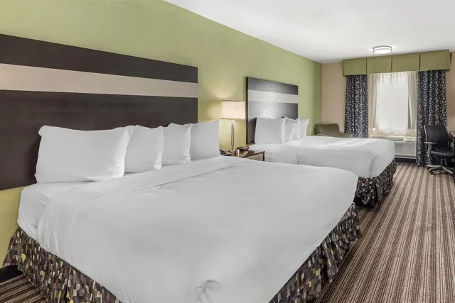 Suite, 2 Queen Beds, Jetted Tub, Best Western Borger Inn 6/10