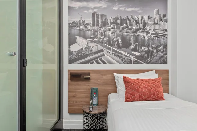 Deluxe, Single, Criterion Hotel Sydney 5/8