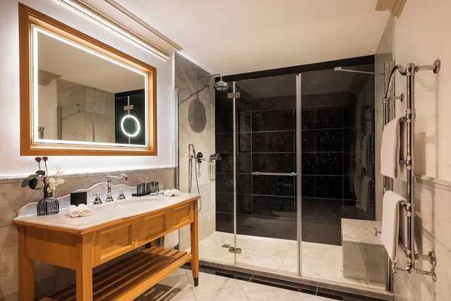 غرفة بسريرين منفصلين، Hotel Fluela Davos 2/5