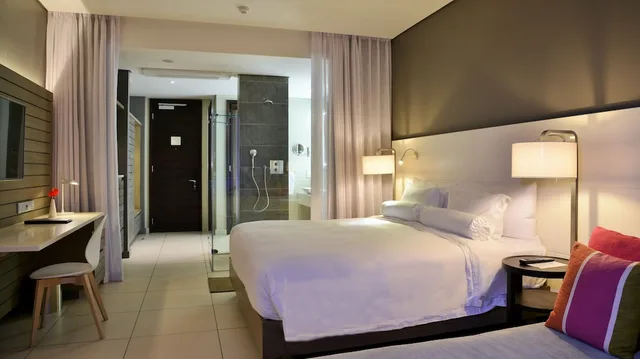 غرفة ديلوكس بسرير فردي بإطلالة على المرسى، Eden Bleu Hotel 2/3