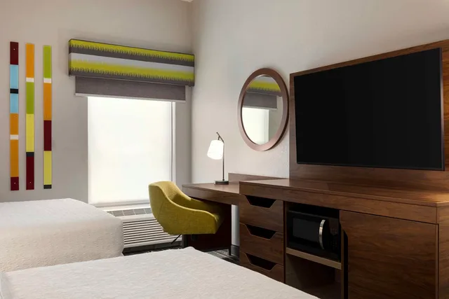 غرفة بسريرين كوين لذوي الإعاقة، Hampton Inn Starkville Mississippi State University 2/4
