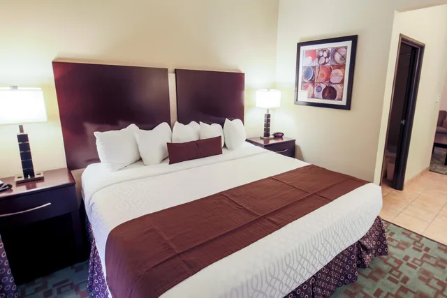 جناح بسرير كينج، Best Western Plus Eastgate Inn & Suites 4/7
