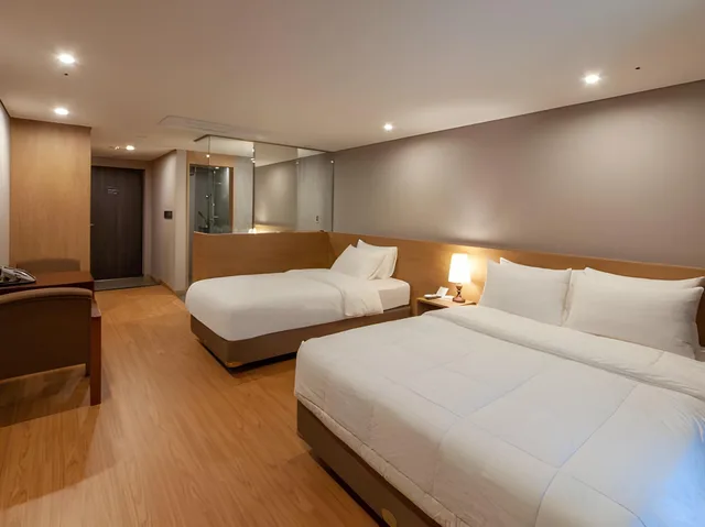 غرفة سوبيريور عائلية، Ramada by Wyndham Mungyeongsaejae 1/2