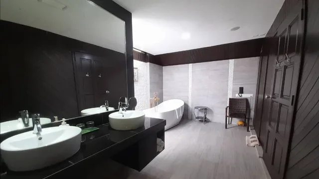 Pool, Family, Villa, Bathtub، The Orchard Resort & Spa Melaka 3/3