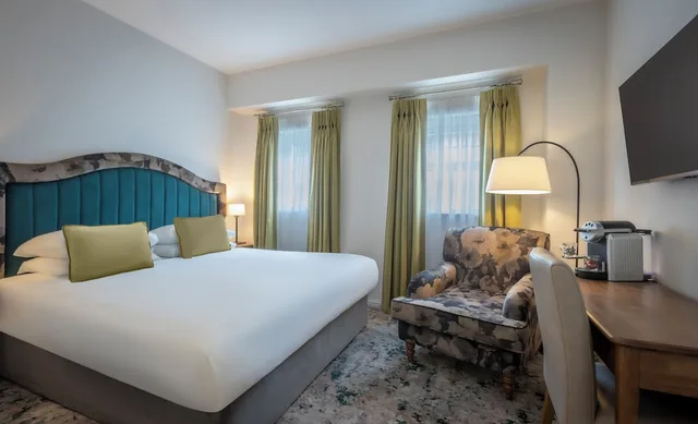 غرفة قياسية بسريرين منفصلين، The House Hotel Galway 2/3