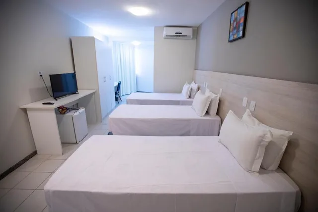 Superior, Quadruple, Street View، Hotel Da Costa By Nobile 2/2