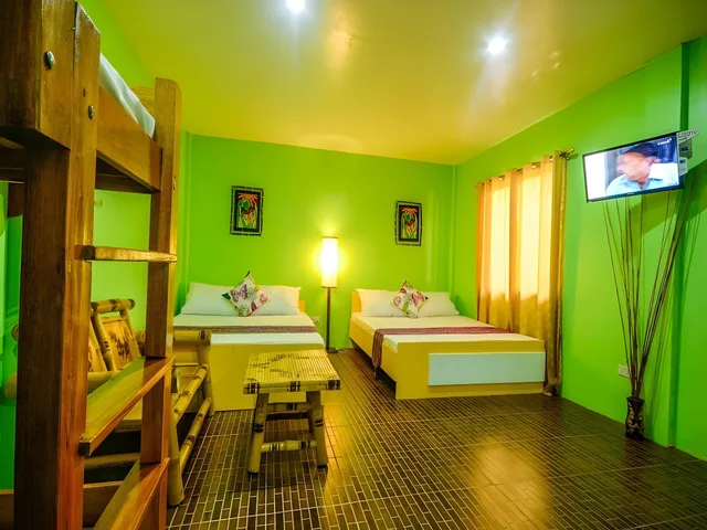 Mixed Dorm, 8 People، Butterfly Totem Guesthouse 2/2