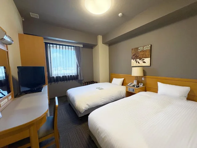 غرفة قياسية بسريرين منفصلين للمدخنين، Hotel Route Inn Nago 2/5