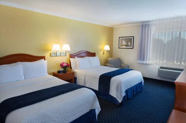 غرفة قياسية بسريرين مزدوجين، The Marina Inn on San Francisco Bay 1/3